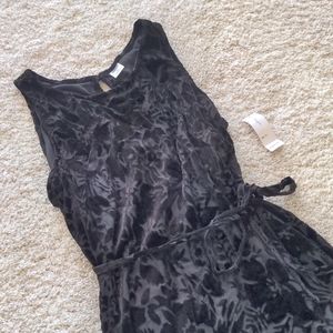 Old Navy NWT black velour sleeveless dress XS